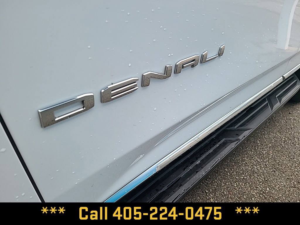 Used 2025 GMC Yukon Denali image 18