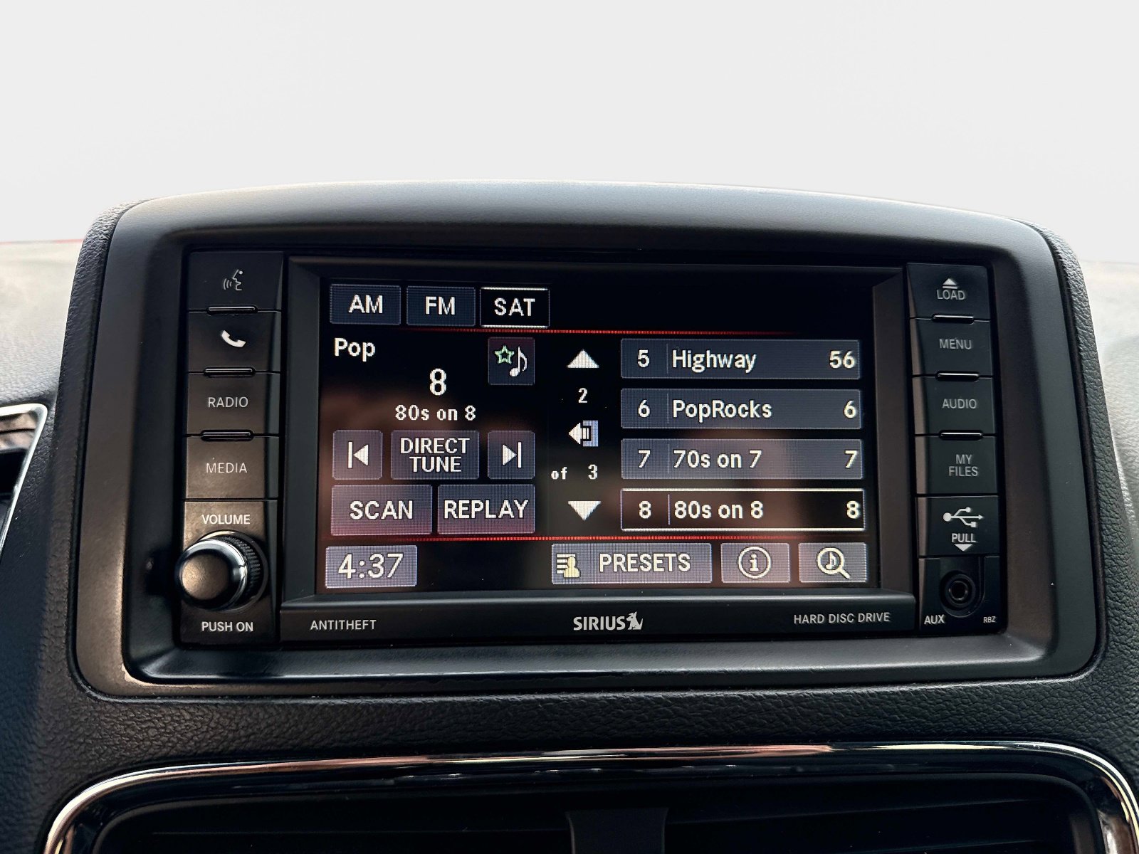 Used 2017 Dodge Grand Caravan SE image 21