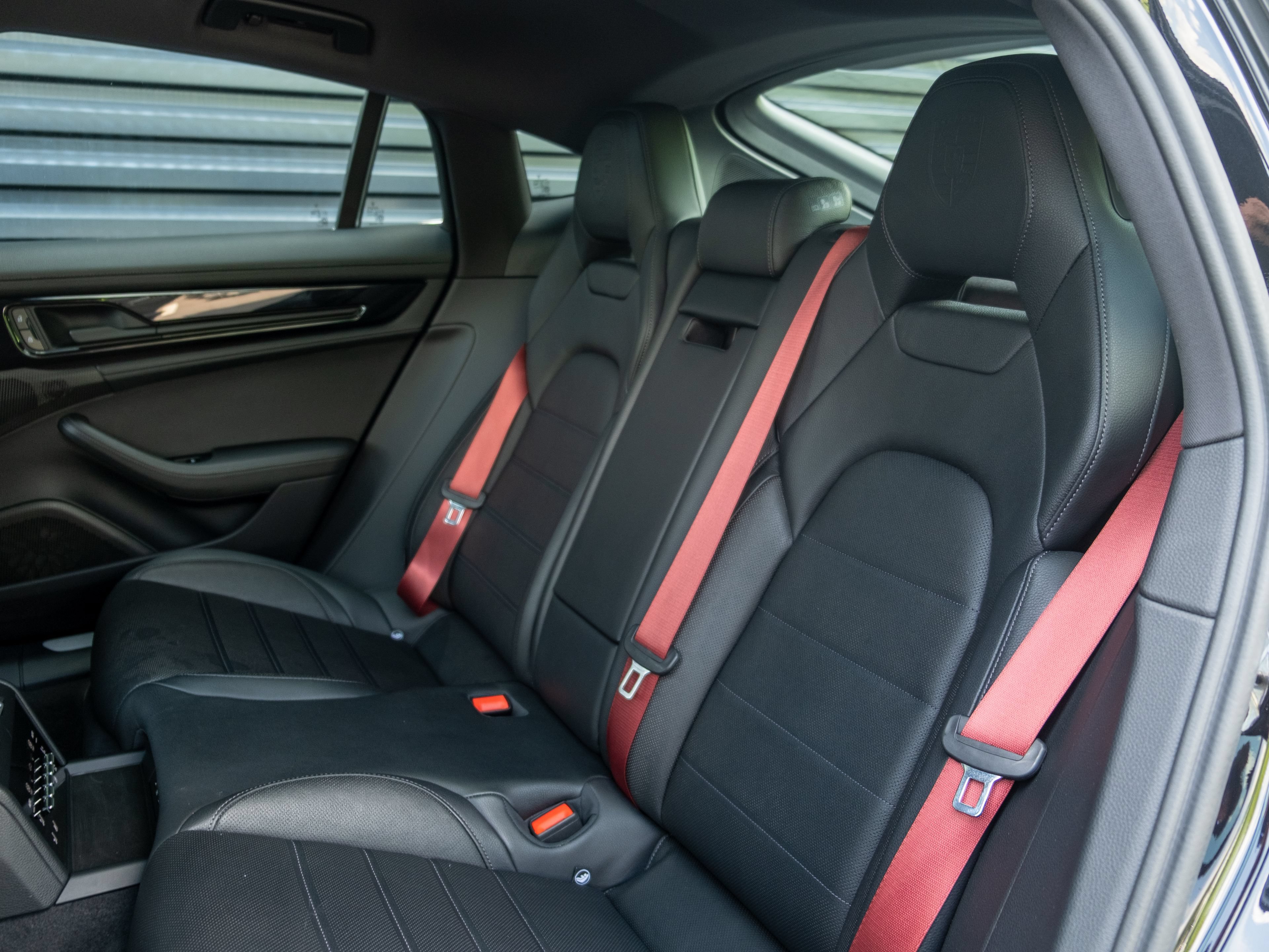 Certified 2024 Porsche Panamera 4 AWD/4WD image 40