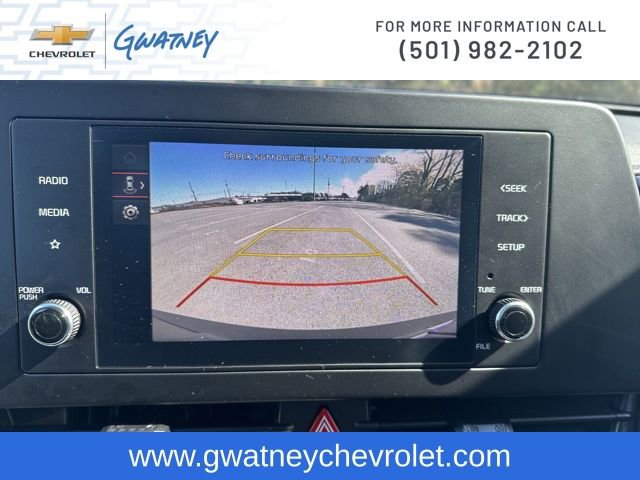 Used 2025 Kia Sportage LX image 19