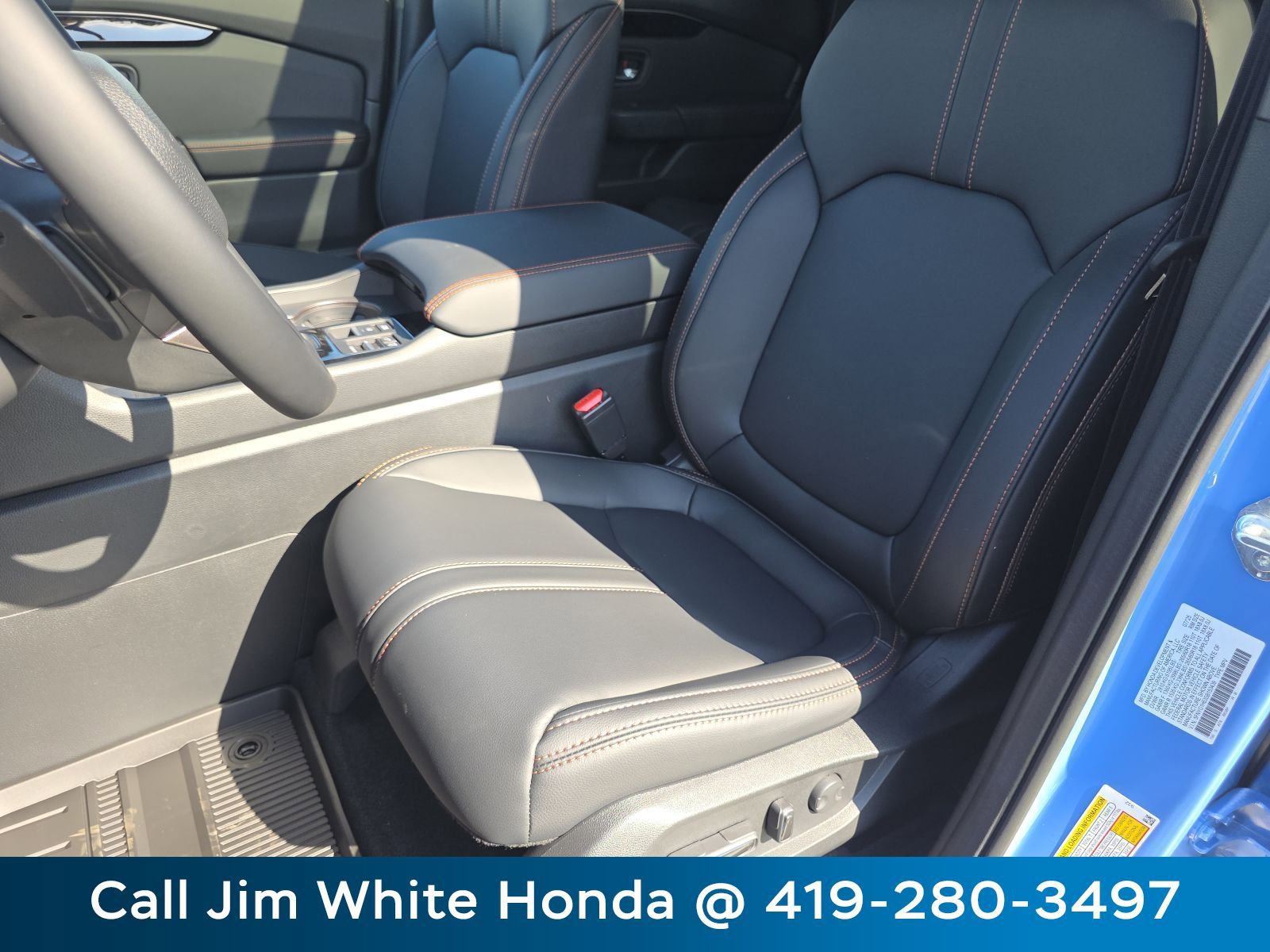 Used 2025 Honda Pilot TrailSport image 21