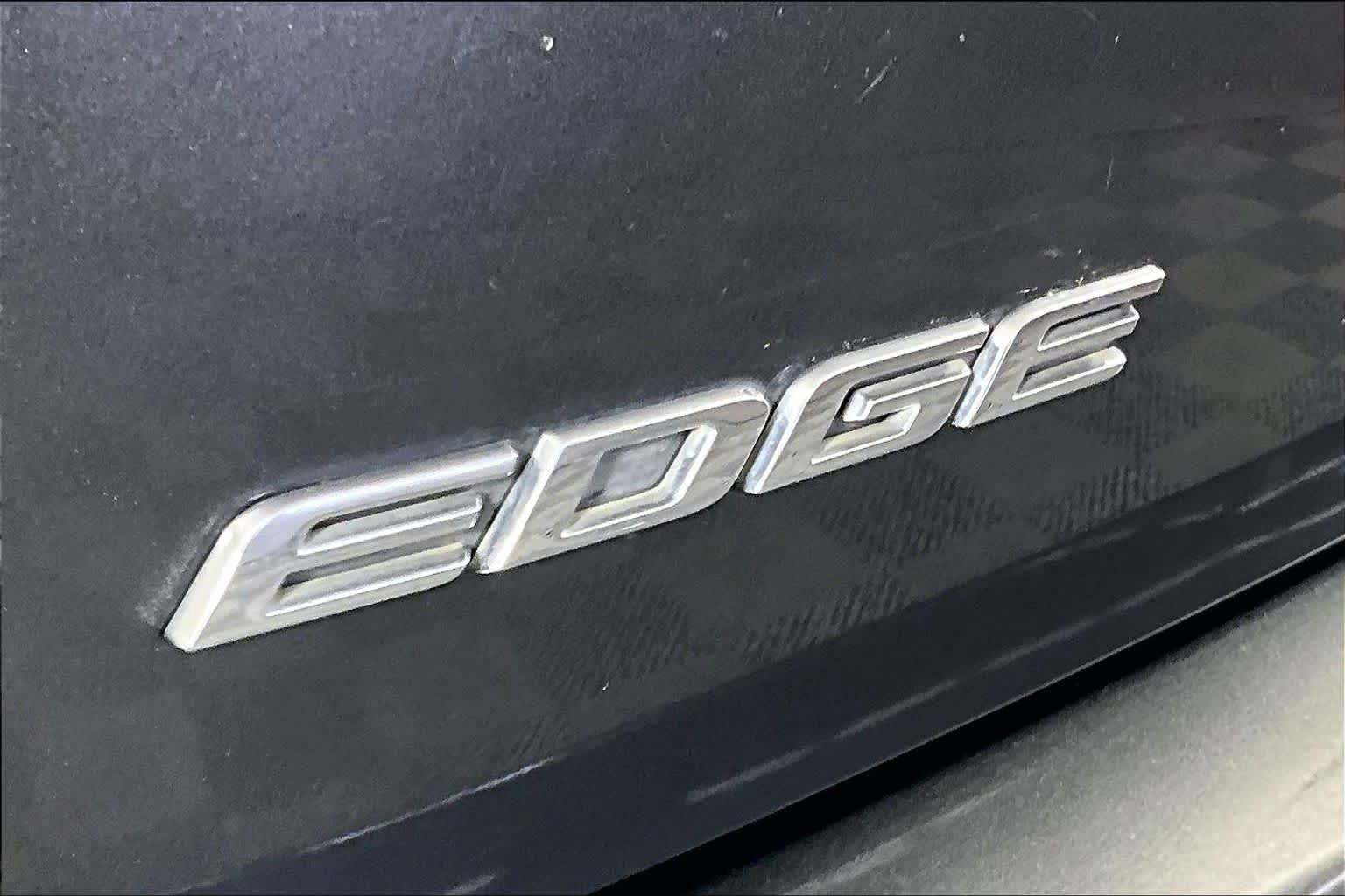 Used 2017 Ford Edge SEL w/ Equipment Group 201A FWD image 30