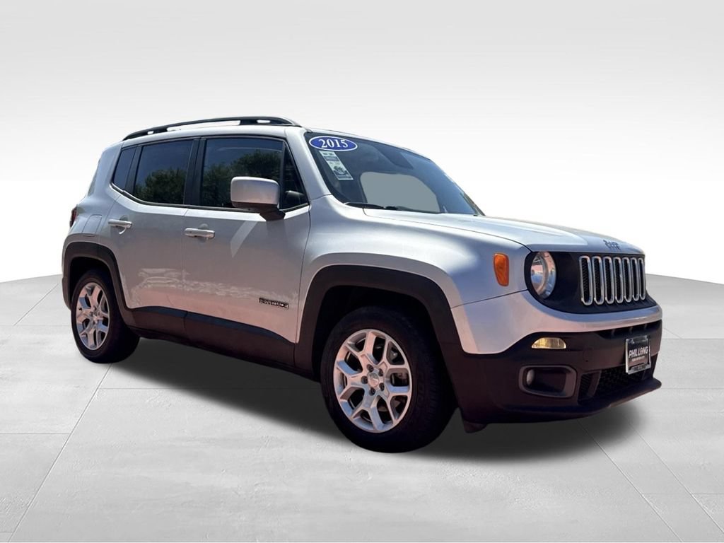 Used 2015 Jeep Renegade Latitude w/ Cold Weather Group FWD 360° Tour