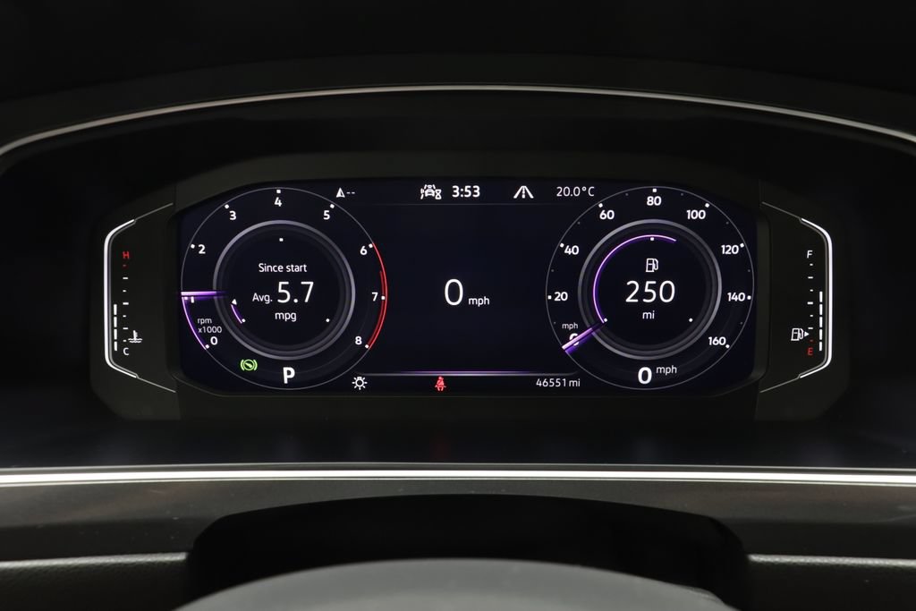 Certified 2022 Volkswagen Tiguan SEL R-Line AWD/4WD image 8