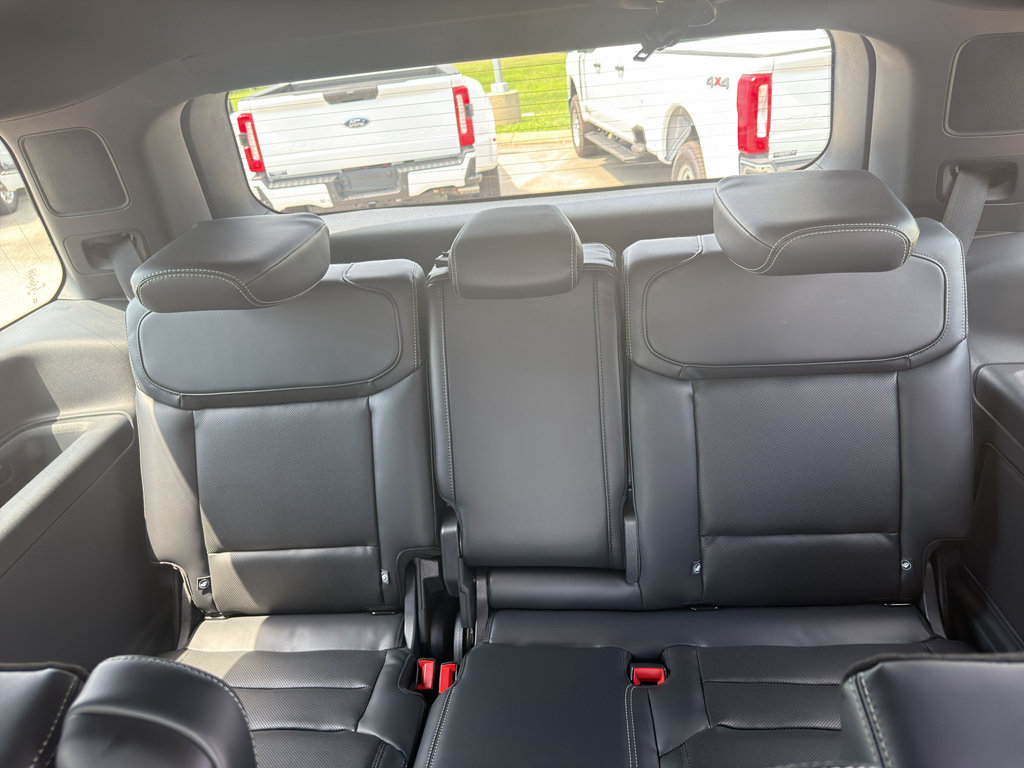 New 2027 Ford Expedition Platinum w/ Stealth Performance Package AWD/4WD image 27