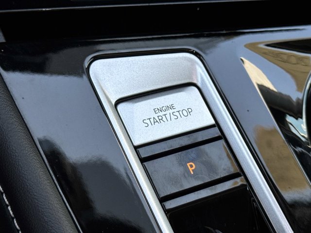 Certified 2024 Volkswagen Atlas SEL AWD/4WD image 20