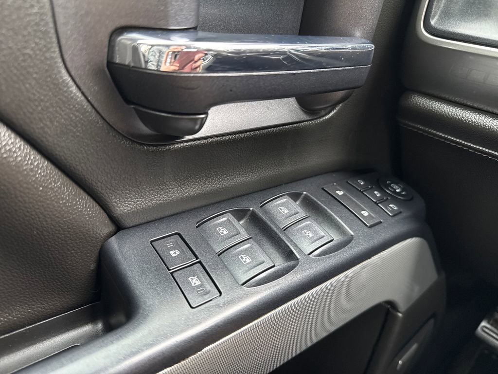 Used 2017 Chevrolet Silverado 1500 LTZ Z71 w/ LTZ Plus Package image 31