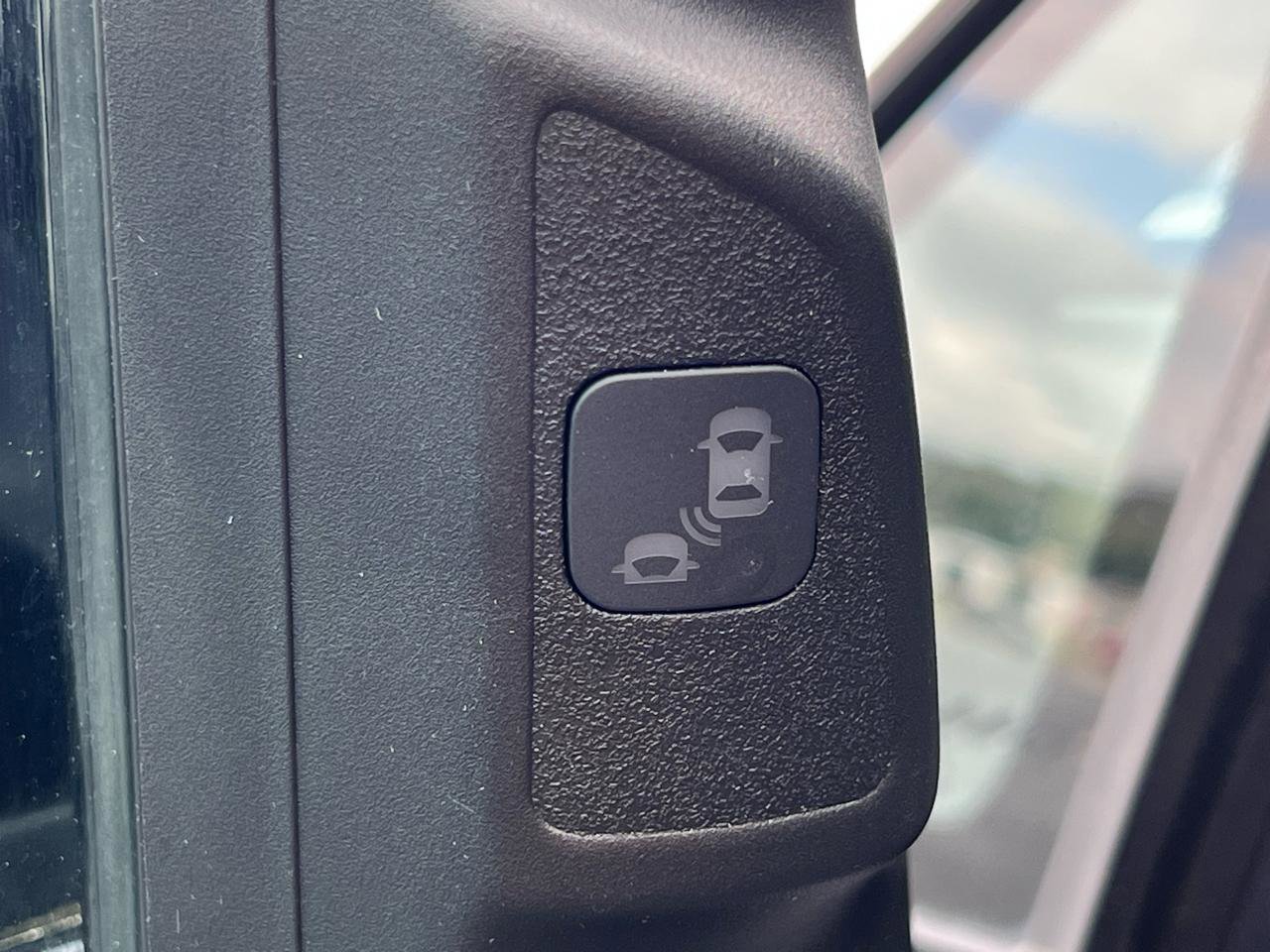 Used 2012 Honda Odyssey Touring image 25