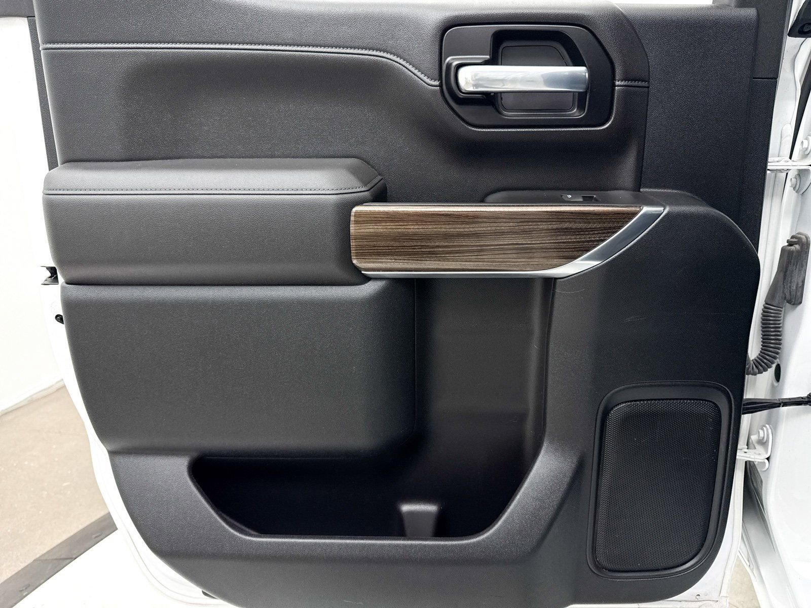 Used 2021 Chevrolet Silverado 1500 LT Trail Boss w/ Convenience Package II image 35