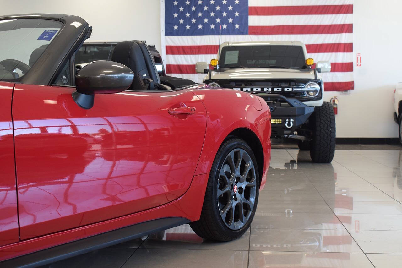 Used 2020 FIAT 124 Spider Abarth w/ Convenience Group RWD image 20