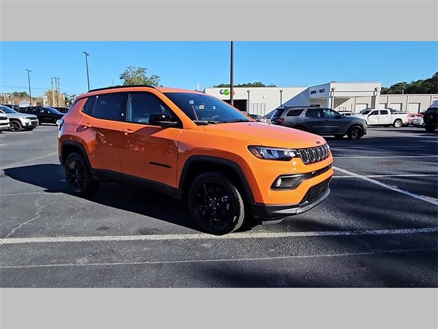 New 2026 Jeep Compass Latitude image 38