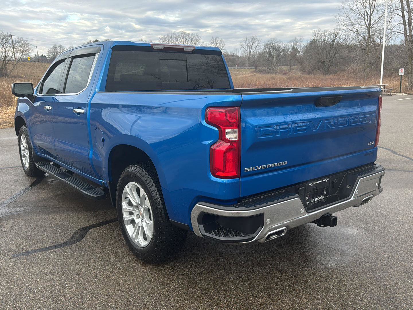 Used 2023 Chevrolet Silverado 1500 LTZ image 3