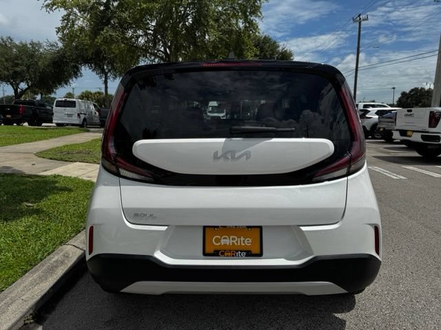 Used 2025 Kia Soul LX w/ LX Technology Package FWD image 6