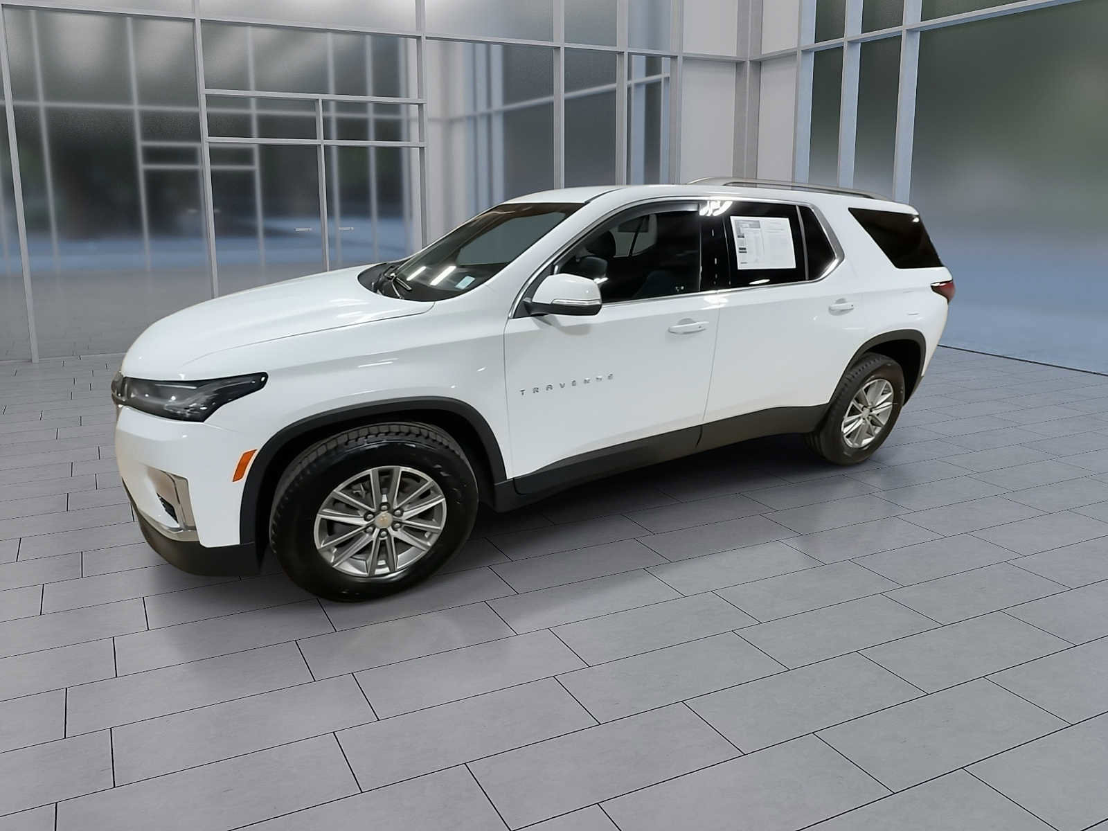 Used 2023 Chevrolet Traverse LT FWD image 4