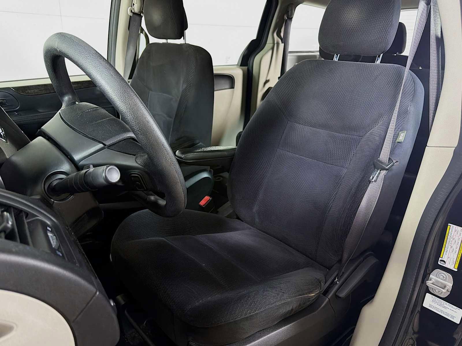 Used 2014 Dodge Grand Caravan American Value Package image 15