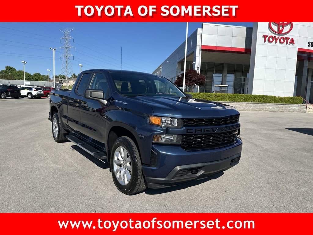 Used 2019 Chevrolet Silverado 1500 Custom w/ Custom Convenience Package AWD/4WD image 1