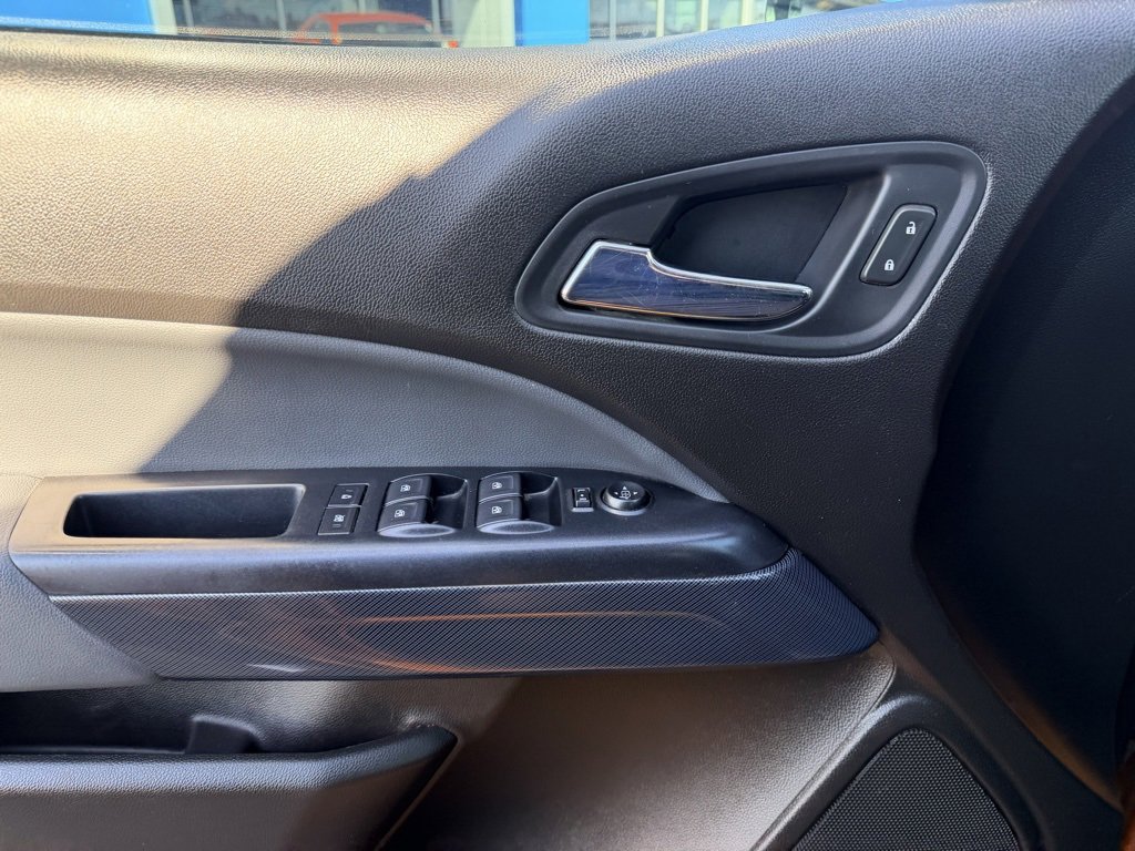 Used 2017 Chevrolet Colorado Z71 image 24