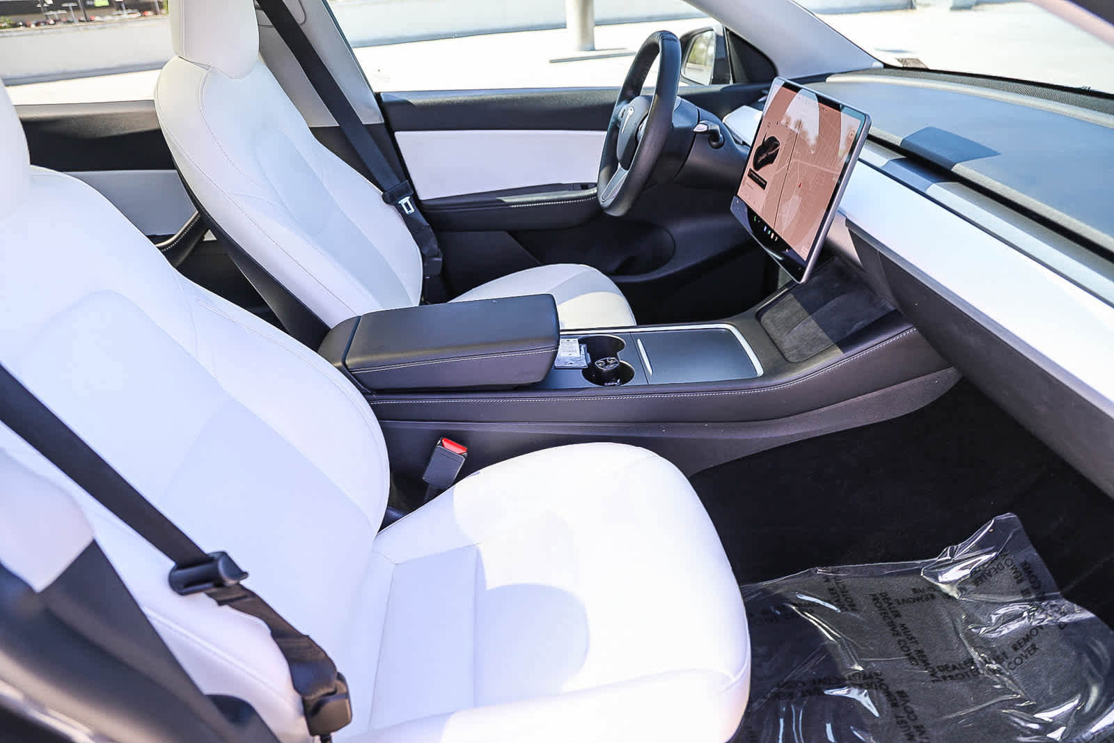 Used 2021 Tesla Model Y Long Range image 16