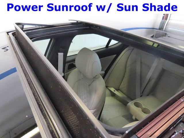 Used 2022 Genesis G70 3.3T RWD image 6