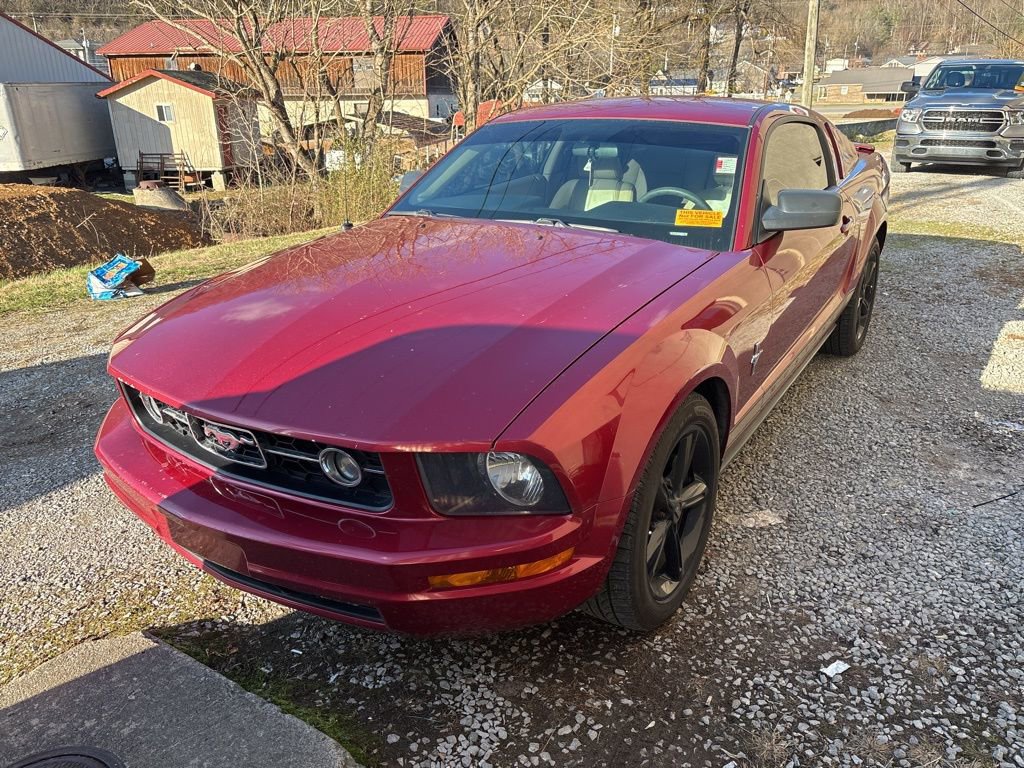 Used 2007 Ford Mustang Deluxe