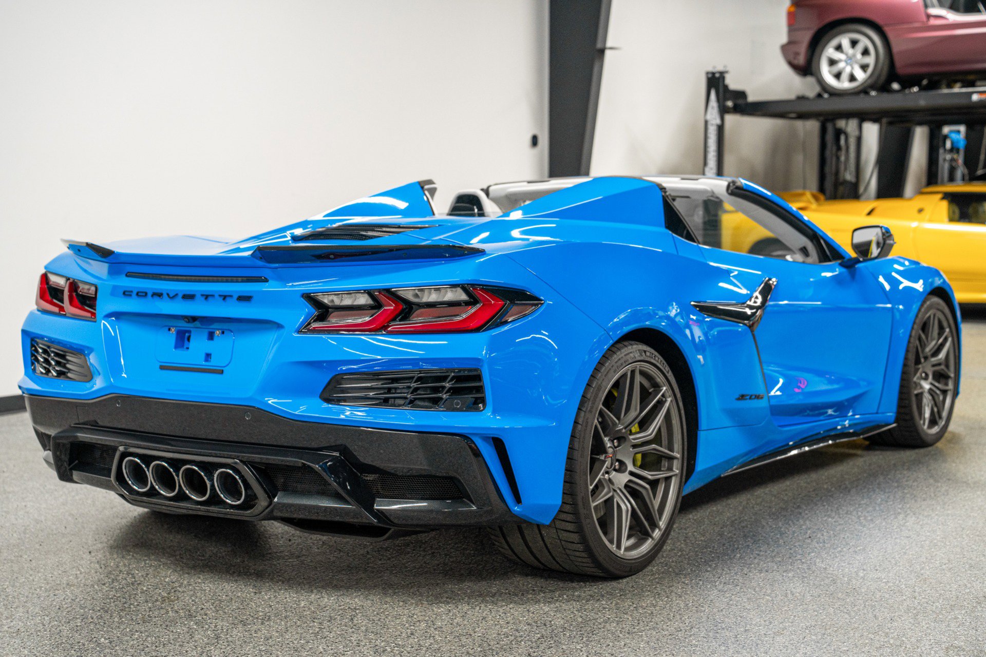 Used 2024 Chevrolet Corvette Z06 w/ Battery Protection Package image 8