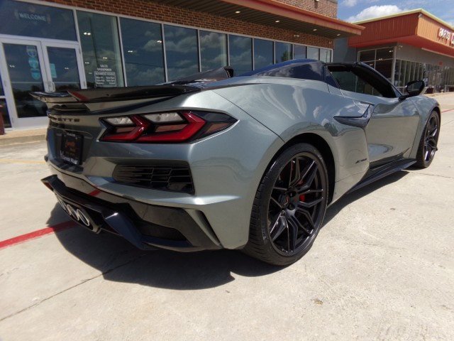 Used 2023 Chevrolet Corvette Z06 RWD image 5