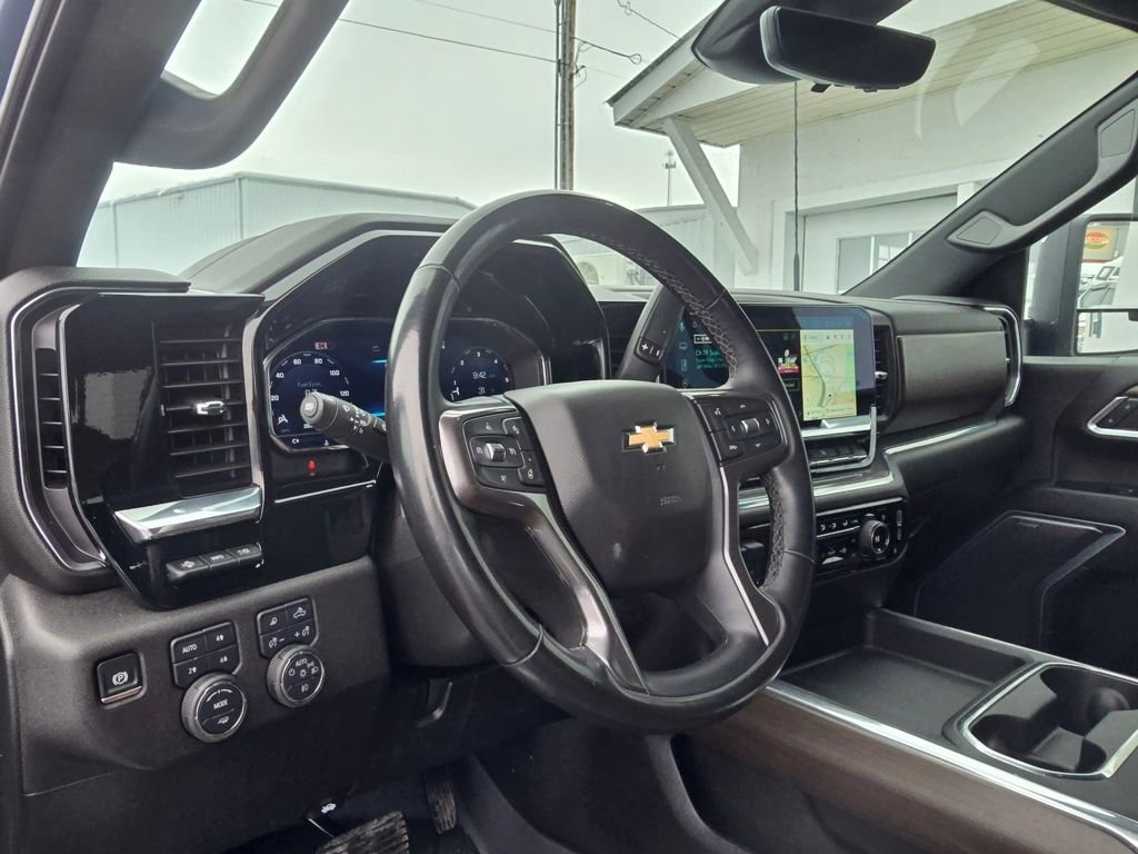 Used 2025 Chevrolet Silverado 2500 High Country w/ High Country Premium Package image 17
