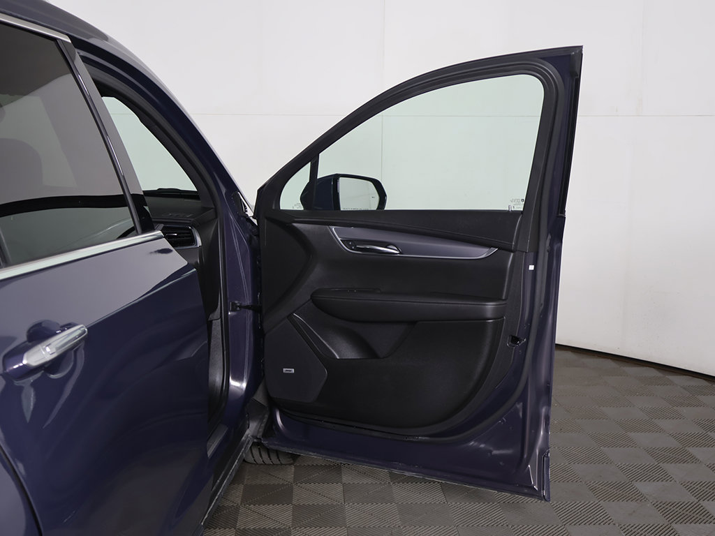 Used 2024 Cadillac XT6 Luxury w/ LPO, Floor Liner Package AWD/4WD image 22