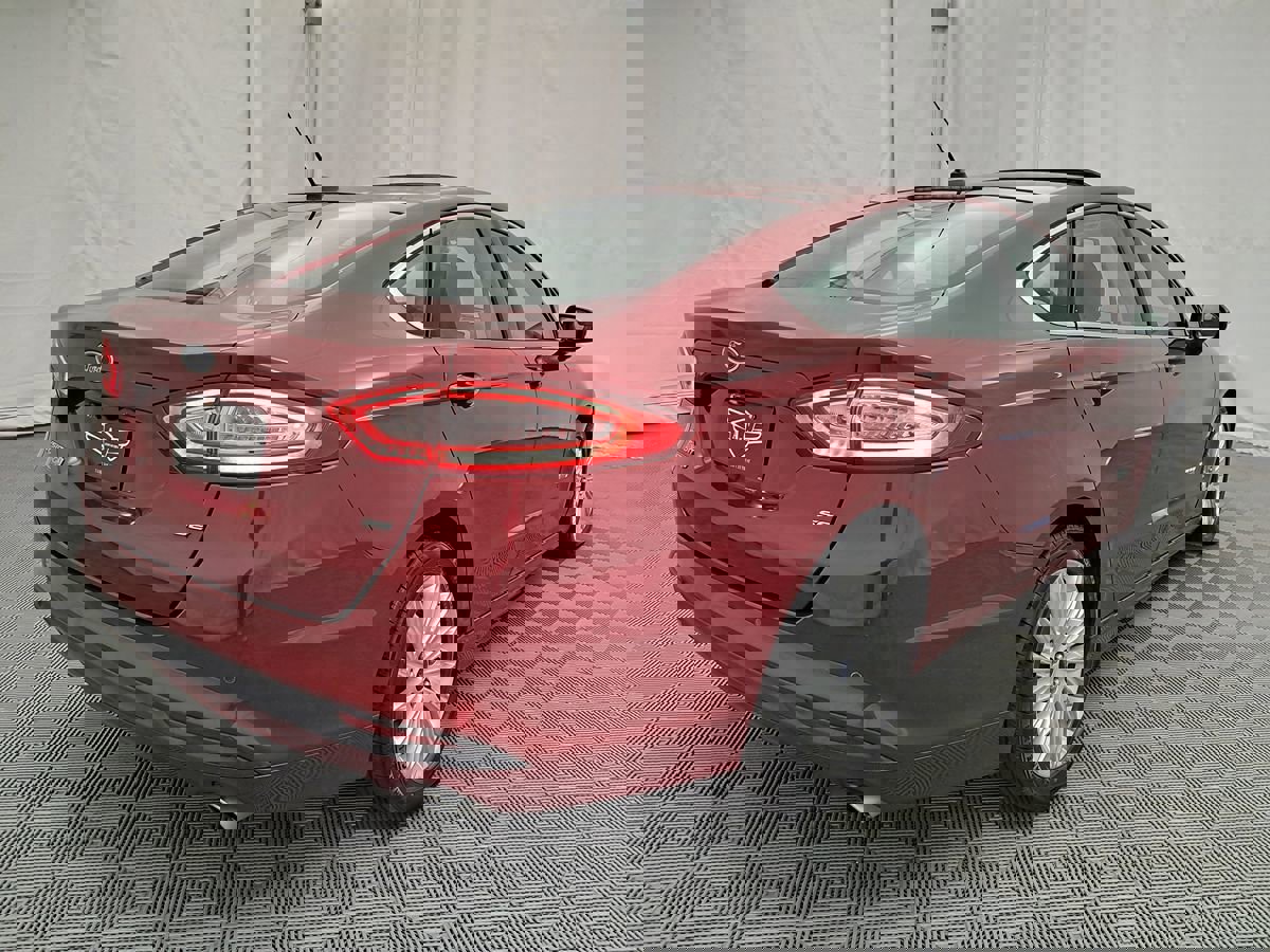 Used 2014 Ford Fusion Energi SE image 3