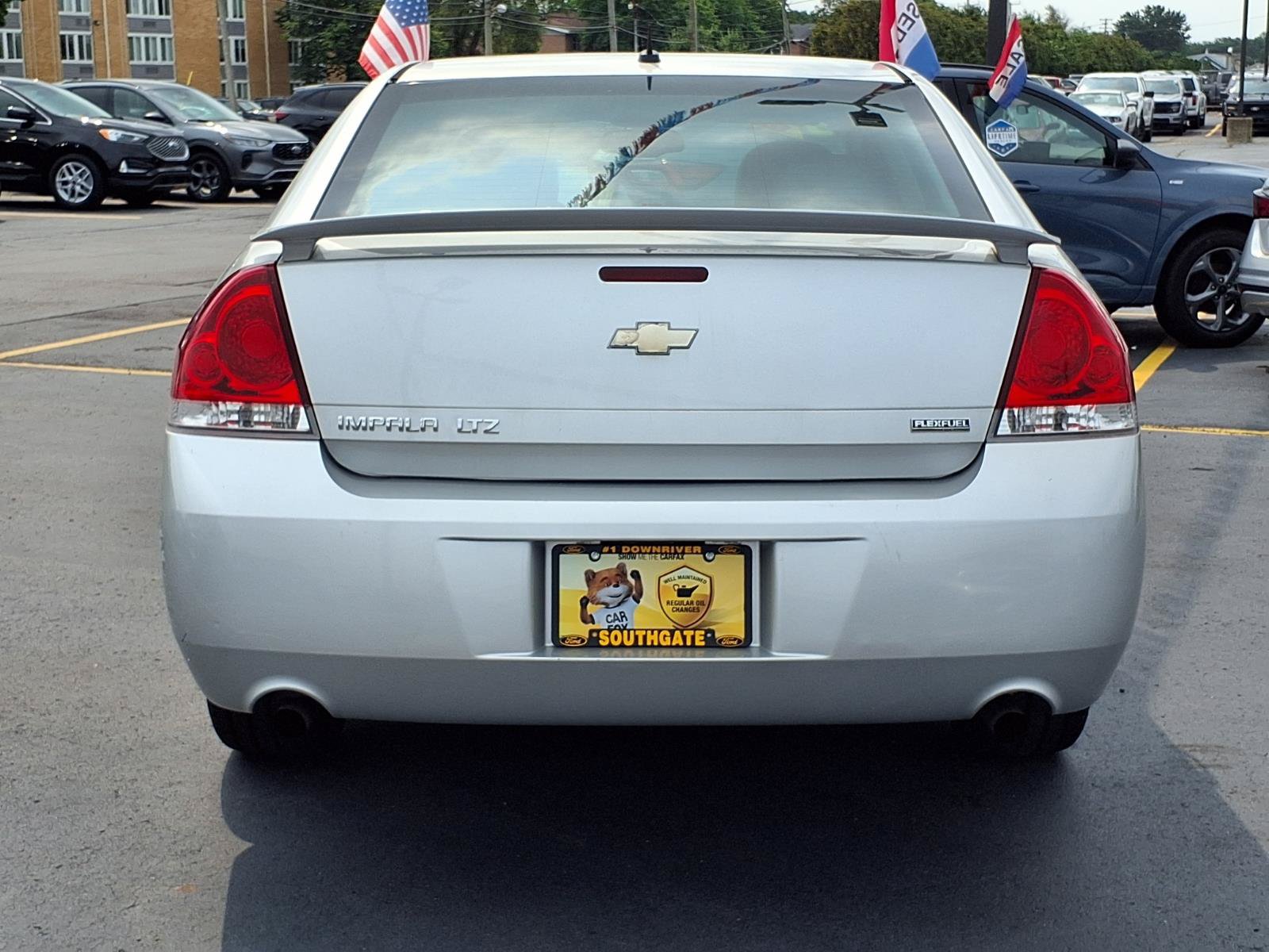 Used 2013 Chevrolet Impala LTZ FWD image 22