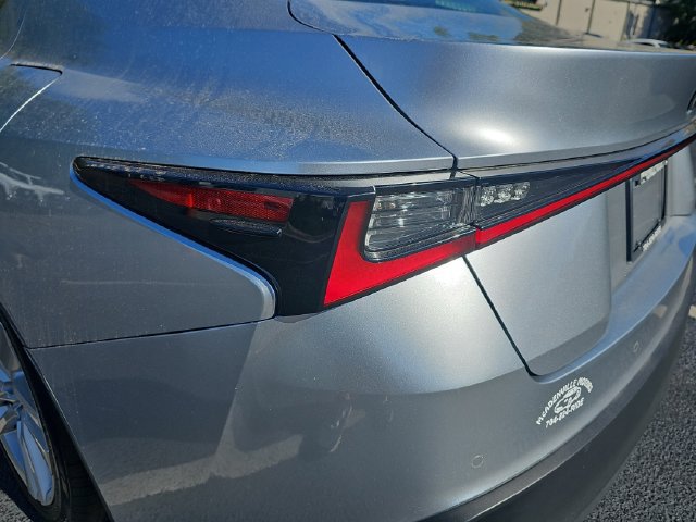 Used 2024 Lexus IS 300 w/ Comfort Package RWD image 37