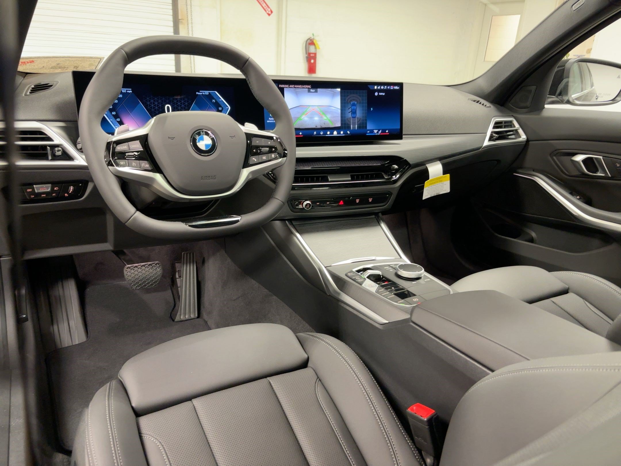 Used 2026 BMW 330i Sedan w/ Convenience Package RWD image 28