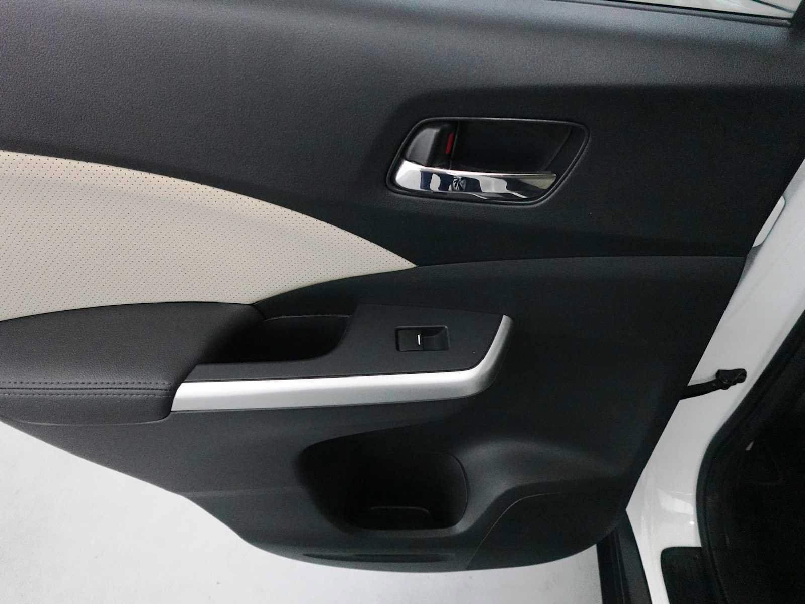 Used 2015 Honda CR-V Touring image 26