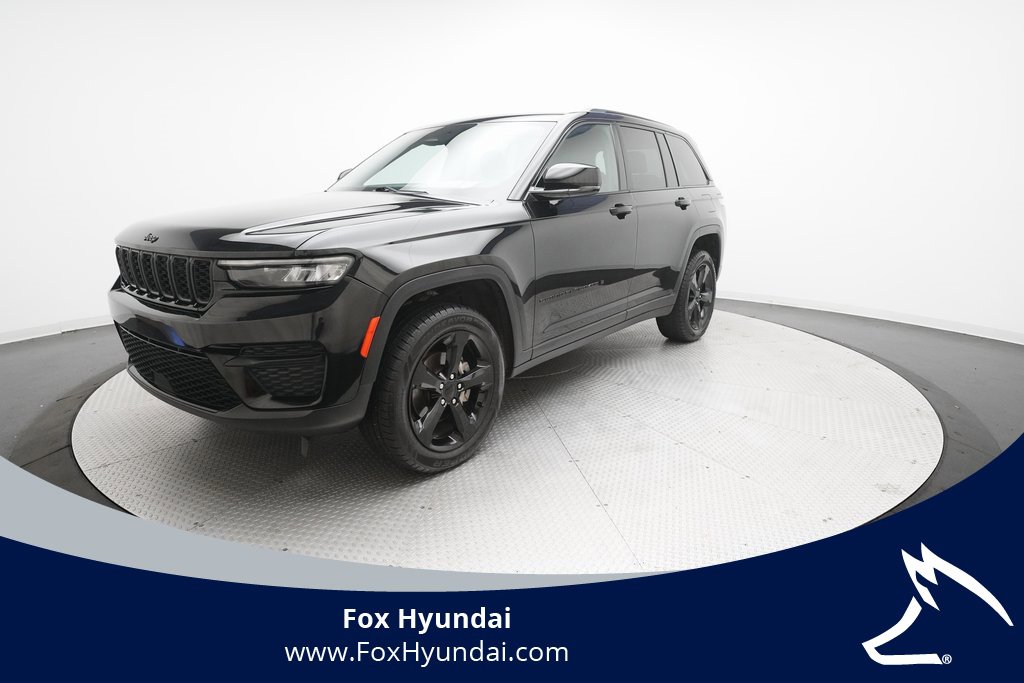 Used 2022 Jeep Grand Cherokee Altitude