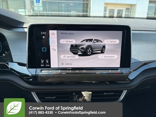 Used 2025 Volkswagen Atlas Cross Sport SE image 9