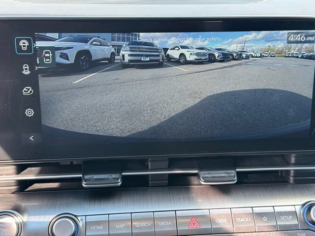 Used 2024 Hyundai Kona Limited AWD/4WD image 23
