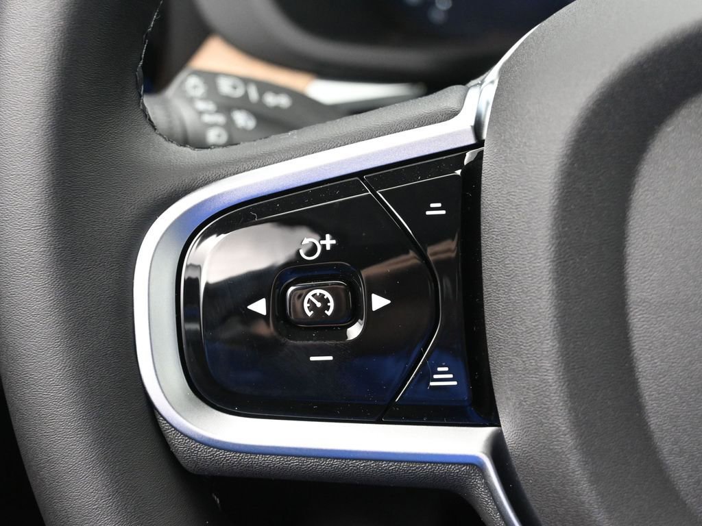 New 2026 Volvo XC60 T8 Plus w/ Protection Package Premier image 11