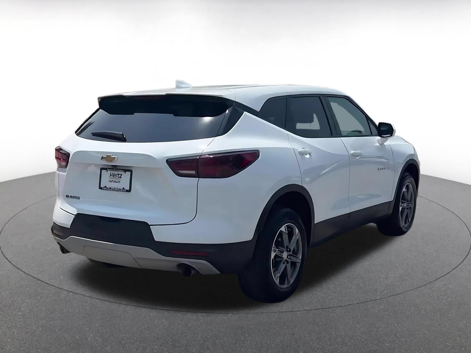 Used 2025 Chevrolet Blazer LT FWD image 14