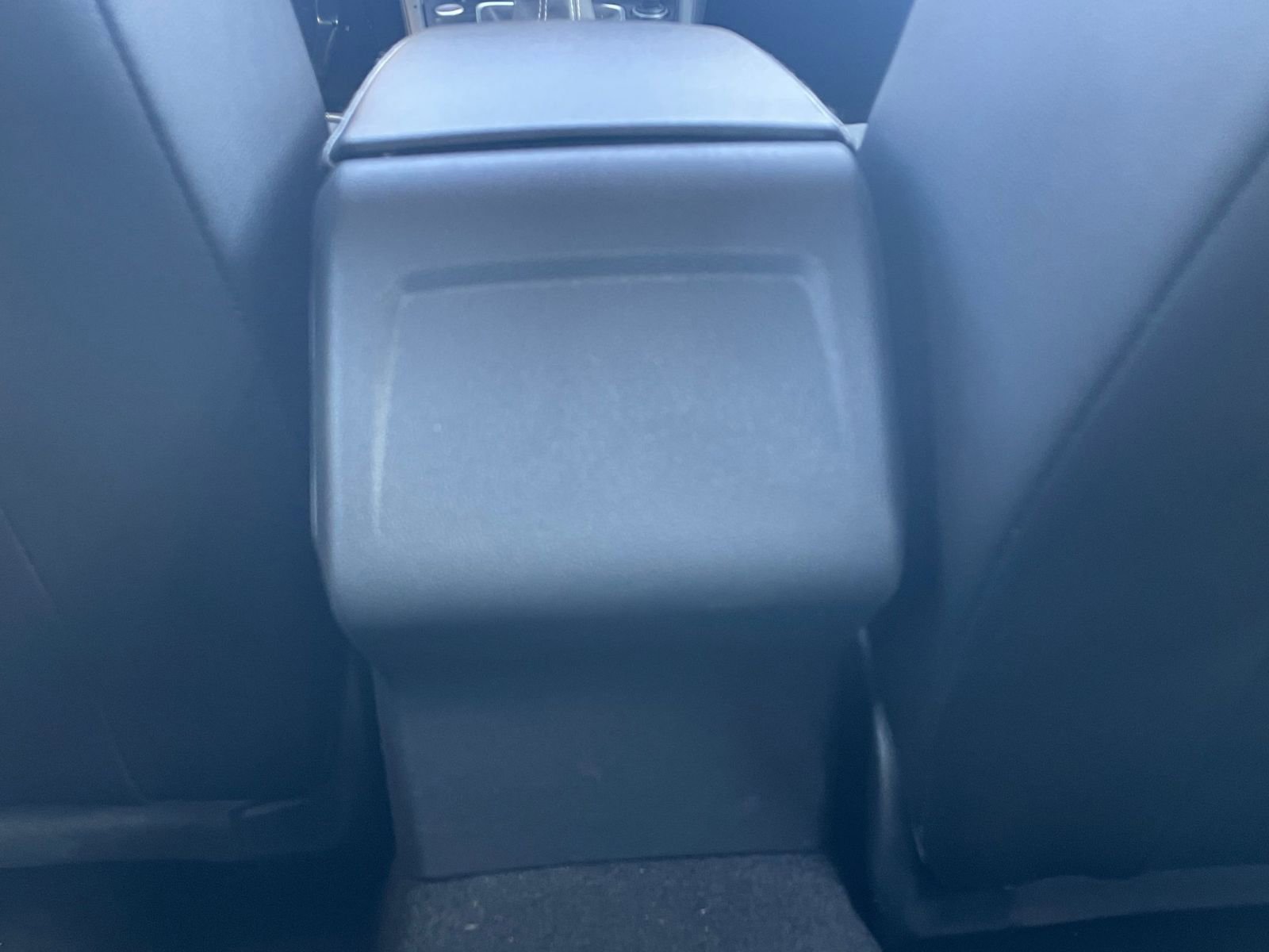 Used 2025 Volkswagen Jetta SE image 23