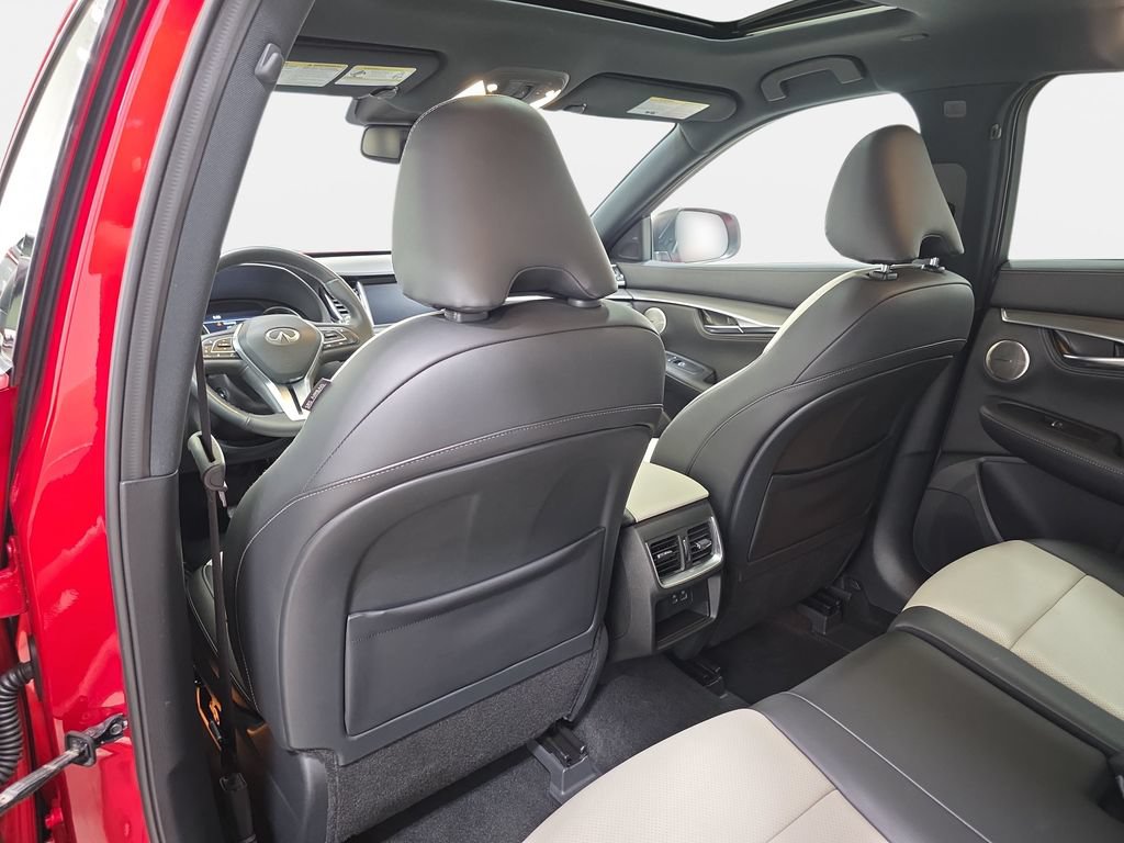 Certified 2023 INFINITI QX55 Essential AWD/4WD image 10