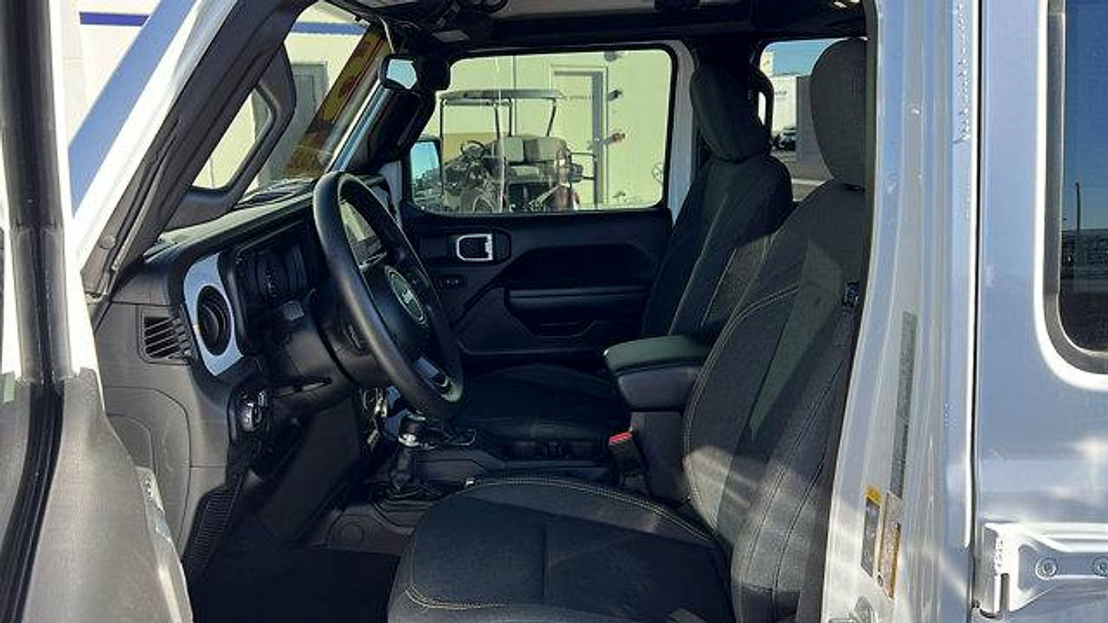 Used 2025 Jeep Gladiator Sport image 30