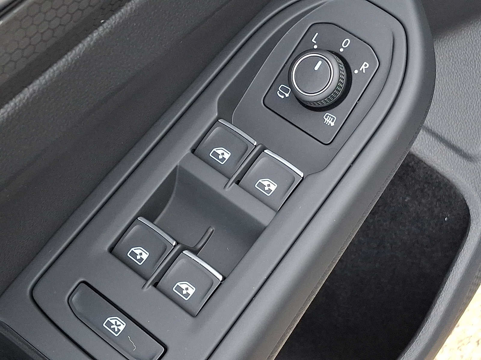 Used 2024 Volkswagen GTI SE w/ SE Leather Seats Package FWD image 25