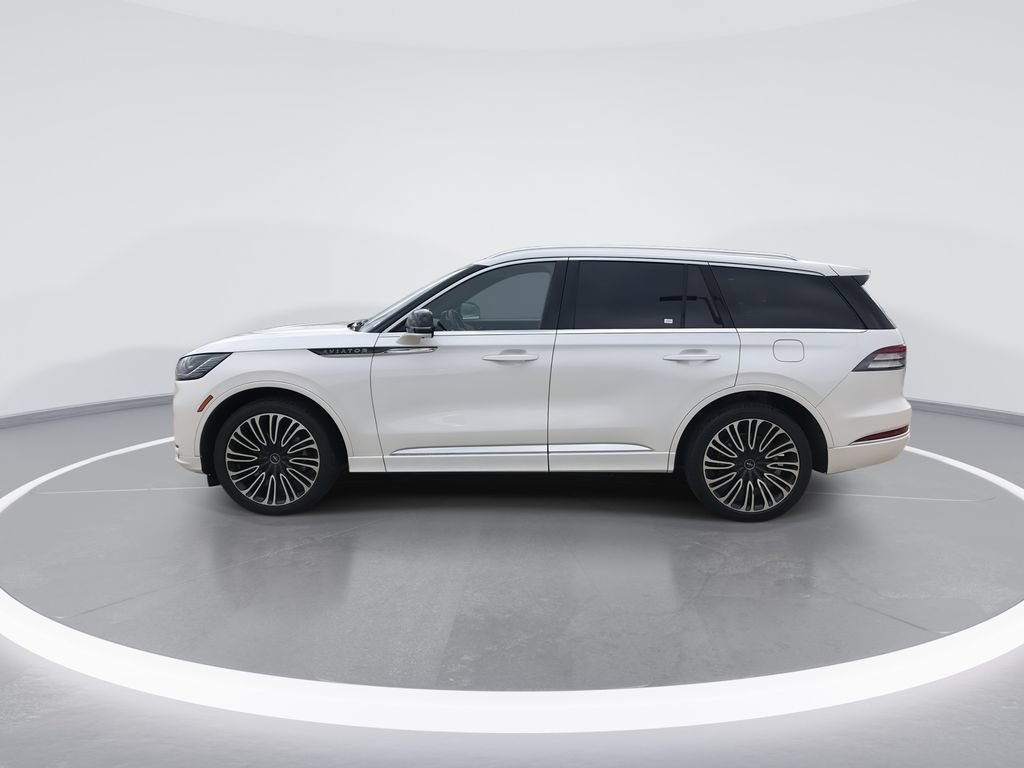 Used 2025 Lincoln Aviator Black Label AWD/4WD image 5