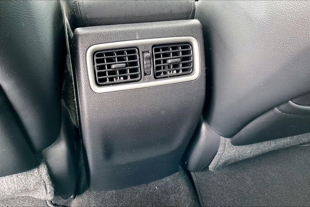 Used 2016 Nissan Altima 2.5 SL w/ Moonroof Package image 33