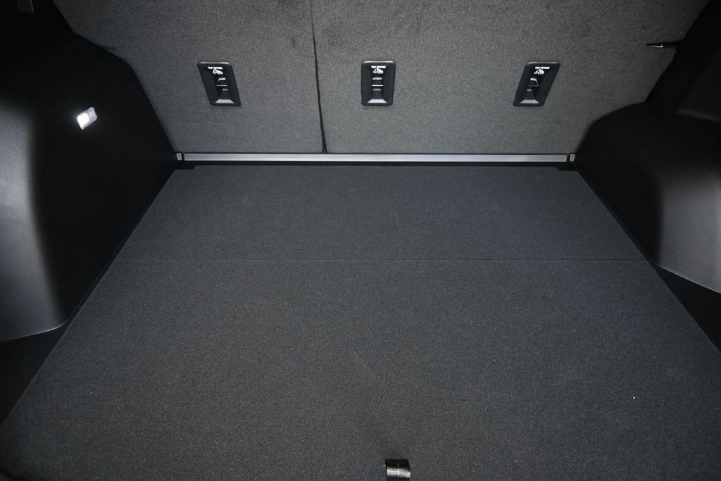 New 2027 Chevrolet Equinox LT w/ Convenience Package II FWD image 20