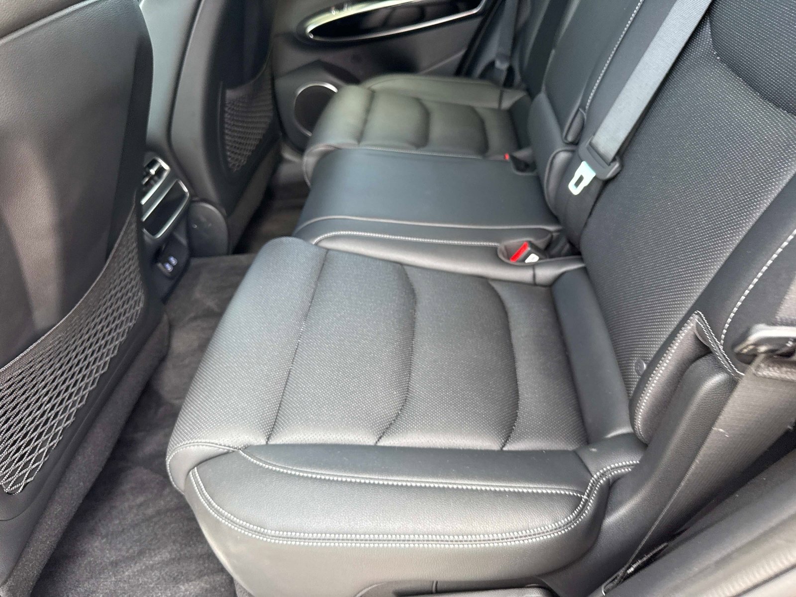 Used 2026 Genesis GV70 2.5T image 34