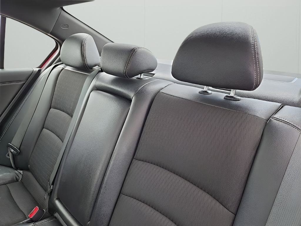 Used 2016 Honda Accord Sport image 13