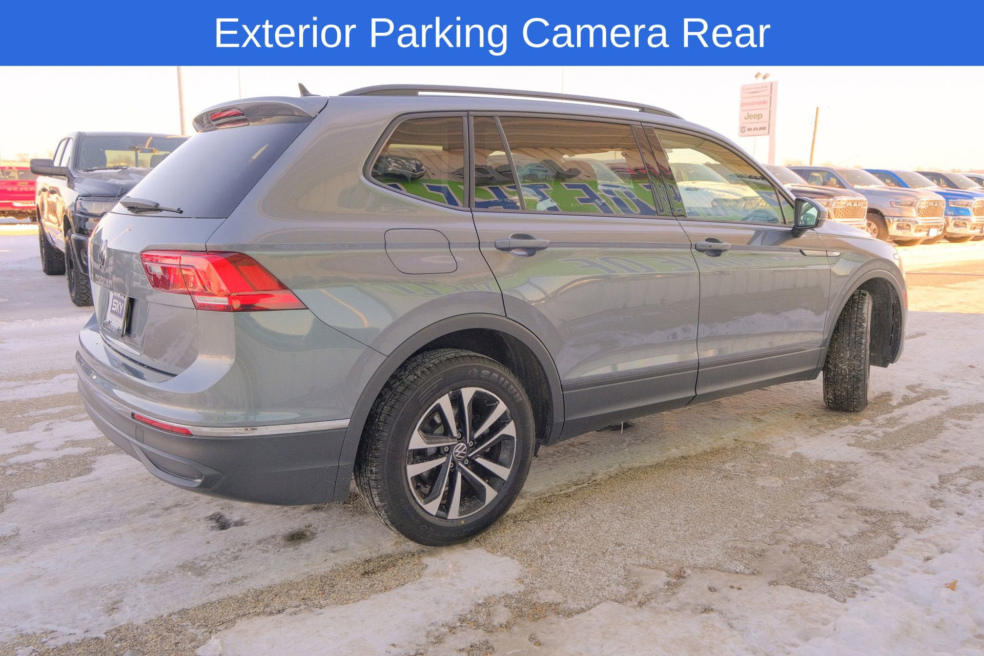 Used 2024 Volkswagen Tiguan S image 9