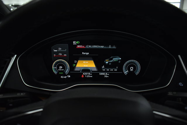 Used 2021 Audi Q5 e Premium Plus w/ Premium Plus Package image 17