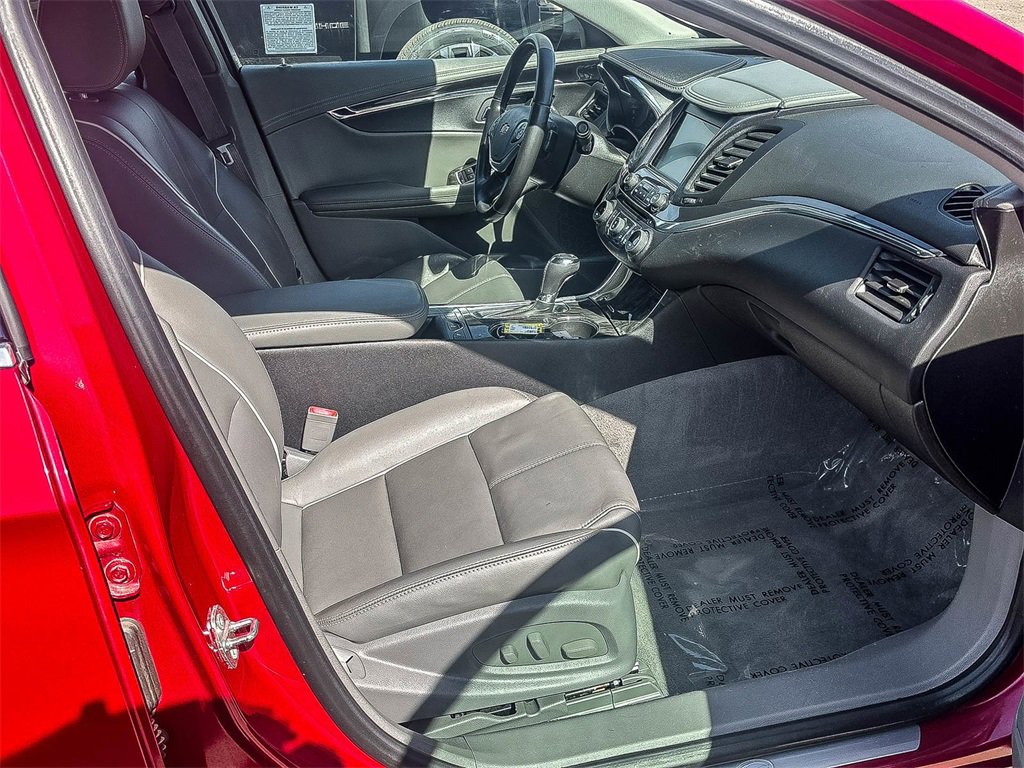 Used 2015 Chevrolet Impala LTZ image 12